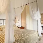 Del Borgo 3* Σέστρι Λεβάντε