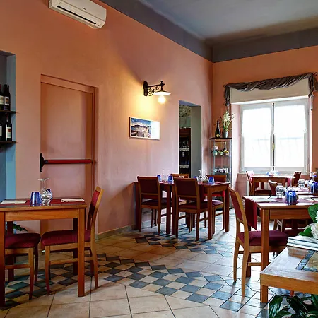 Del Borgo فندق سيستري ليفانتي