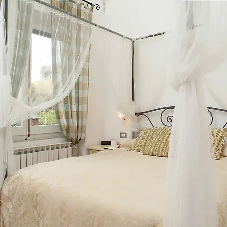 Del Borgo فندق سيستري ليفانتي
