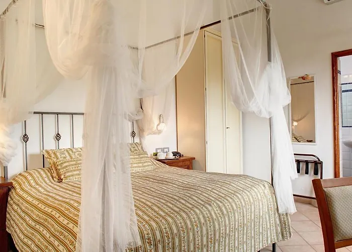 Del Borgo 3* 东塞斯特里