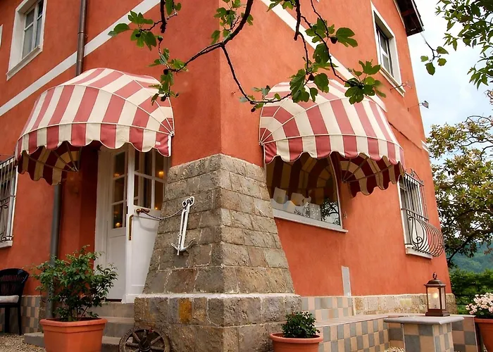 Del Borgo 3* 东塞斯特里
