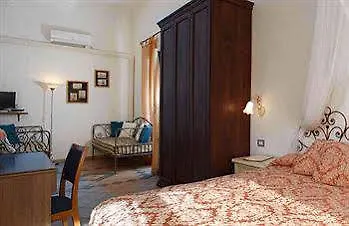 Del Borgo 东塞斯特里