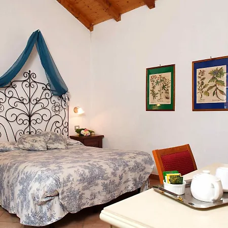 Del Borgo Hotell 3*